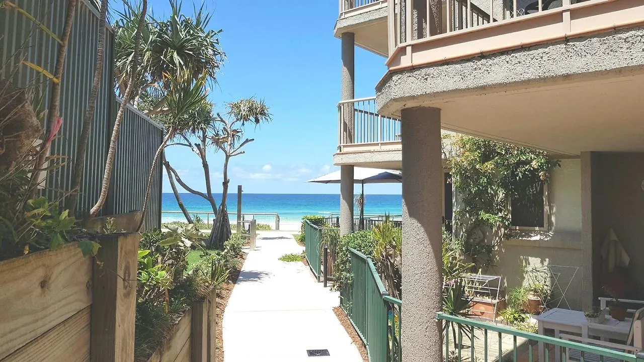 Sanctuary Beach Retreat Gold Coast
